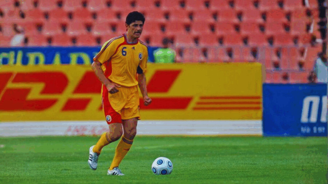 Romanian legend Belodedici shines among Ronaldinho’s stars